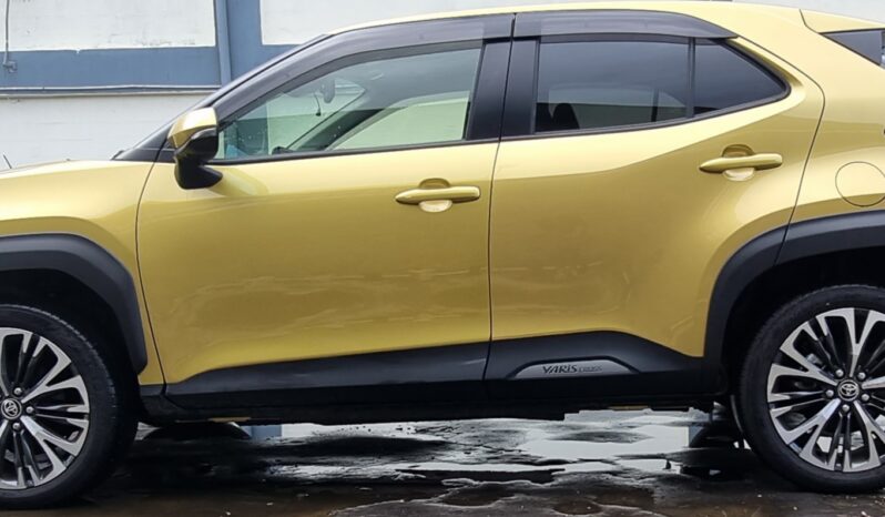 Toyota Yaris Cross Hybrid (Gold) full