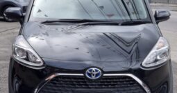Toyota Sienta Black (Hybrid)