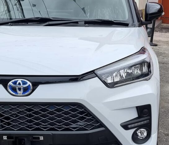 Toyota Raize Brand New ( White Hybrid) full