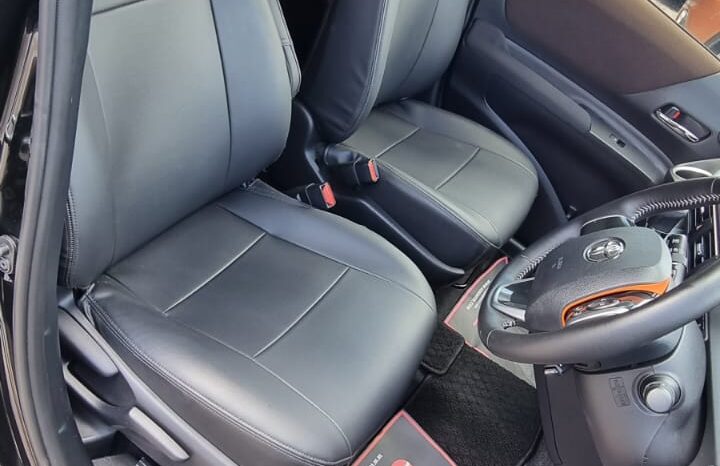 Toyota Sienta 7 Seater Hybrid (2020 Black) full