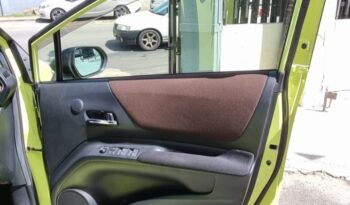 Toyota Sienta 7 Seat Green With Black Top 2020 (Hybrid ) full