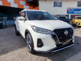 Nissan Kick’s 2020 E-Power (White 2 Tone)