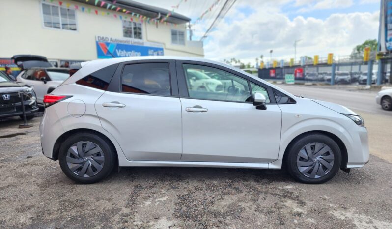 Nissan Note 2021(Silver) full