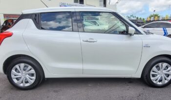 Suzuki Swift 2022 Hybrid- White full