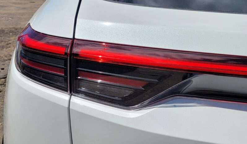 HONDA VEZEL X HUNT 2024 ( WHITE) full