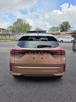 Nissan Note 2024 Gold full