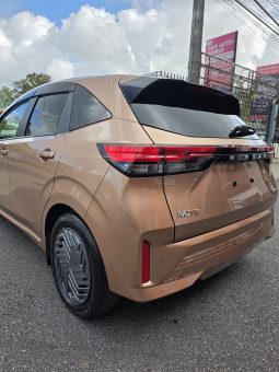 Nissan Note 2024 Gold full