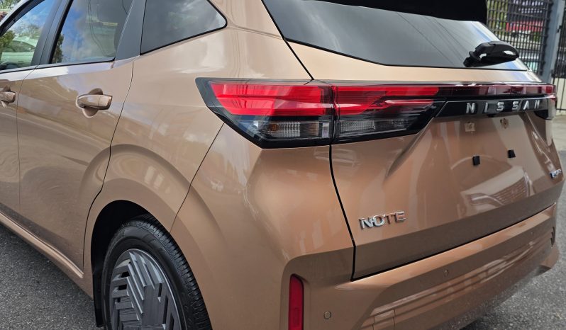 Nissan Note 2024 Gold full