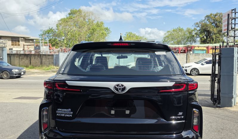 Toyota Hyryder S Black 2025 Brand New full