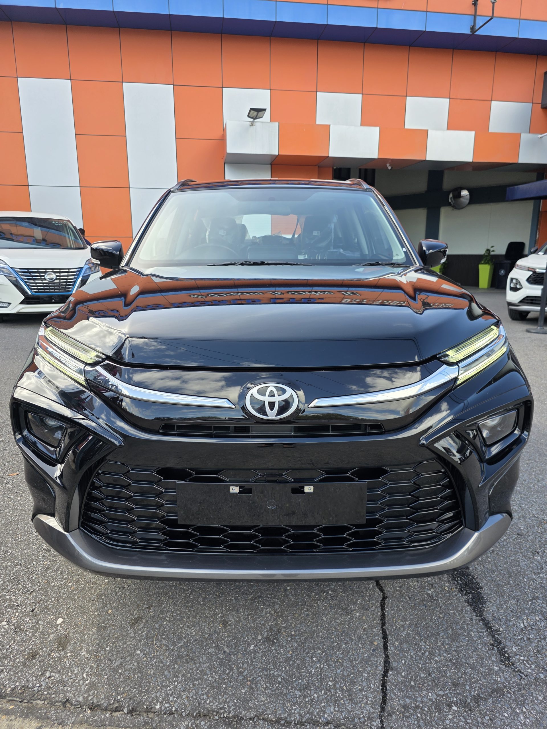 Toyota Hyryder S Black 2025 Brand New