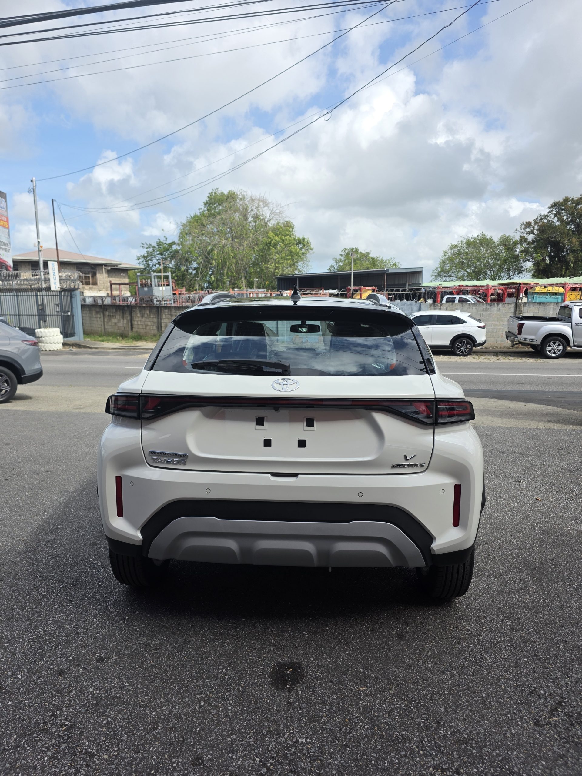 Toyota Taisor V White 2025 Brand New