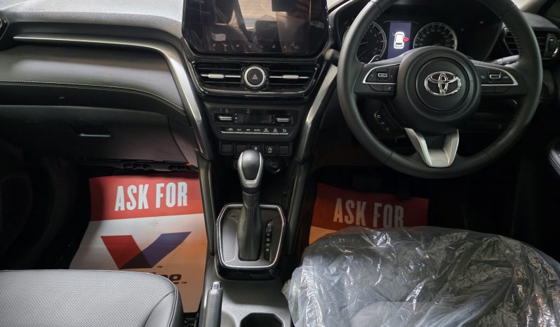 Toyota Hyryder V Grey 2025 Brand New full
