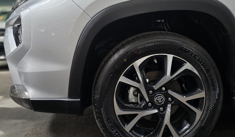 Toyota Hyryder G Silver 2025 Brand New full