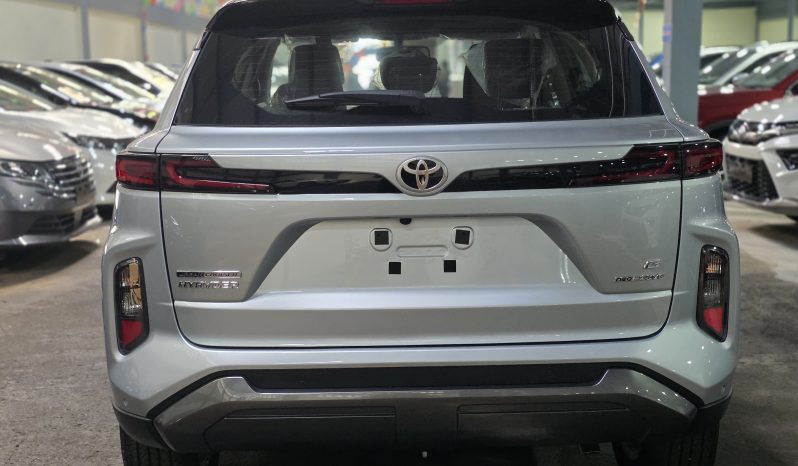 Toyota Hyryder G Silver 2025 Brand New full