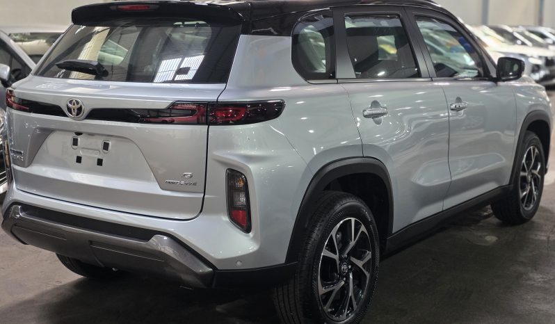 Toyota Hyryder G Silver 2025 Brand New full