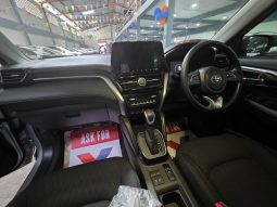 Toyota Hyryder G Silver 2025 Brand New full
