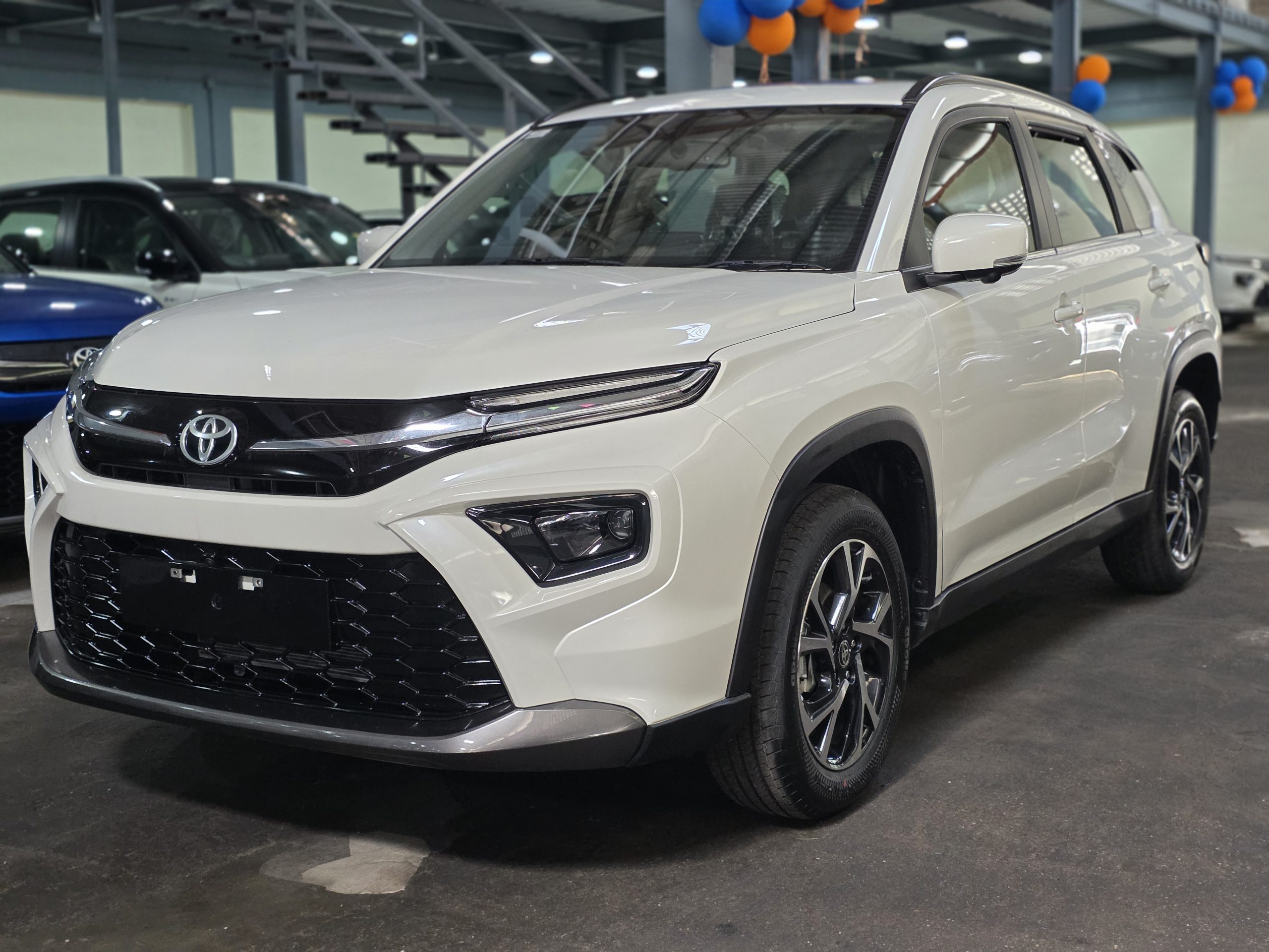 Toyota Hyryder V White 2025 Brand New