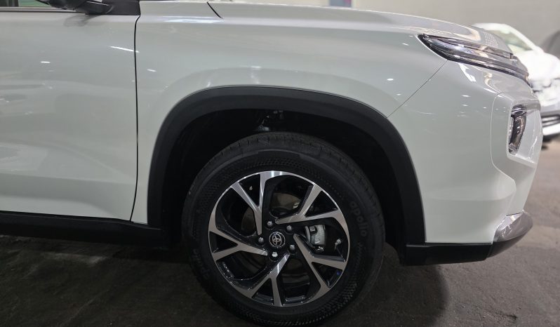 Toyota Hyryder V White 2025 Brand New full