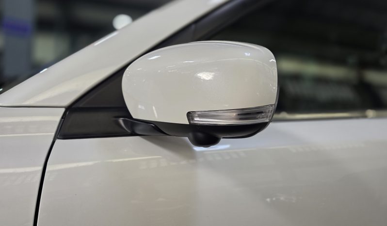 Toyota Hyryder V White 2025 Brand New full