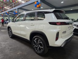 Toyota Hyryder V White 2025 Brand New full