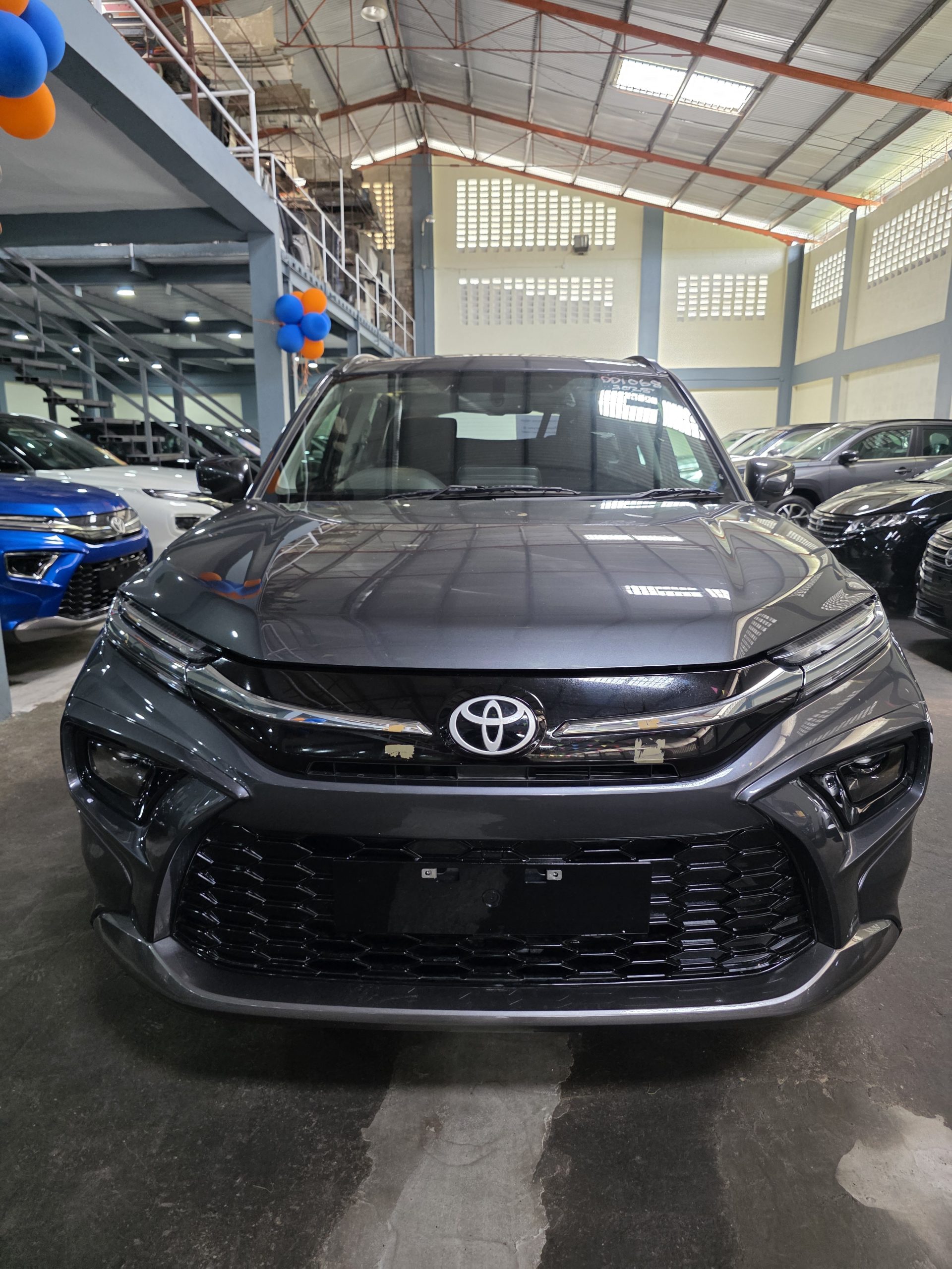 Toyota Hyryder G Grey 2025 Brand New