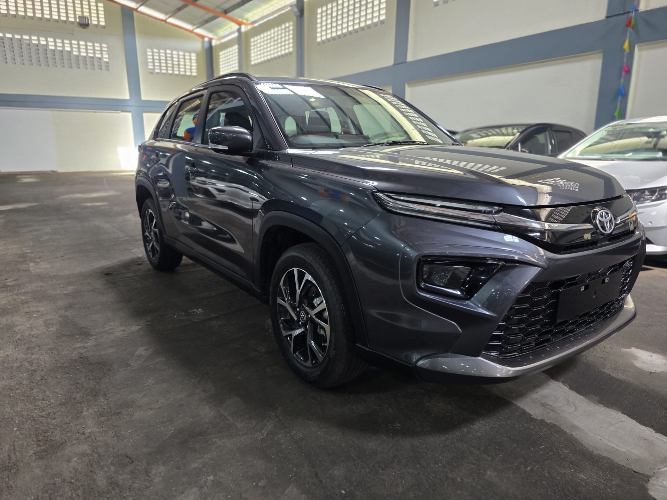 Toyota Hyryder G Grey 2025 Brand New