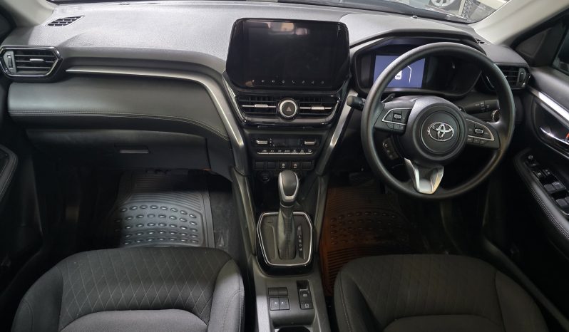 Toyota Hyryder G Grey 2025 Brand New full