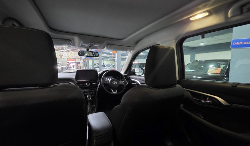 Toyota Hyryder G Grey 2025 Brand New full