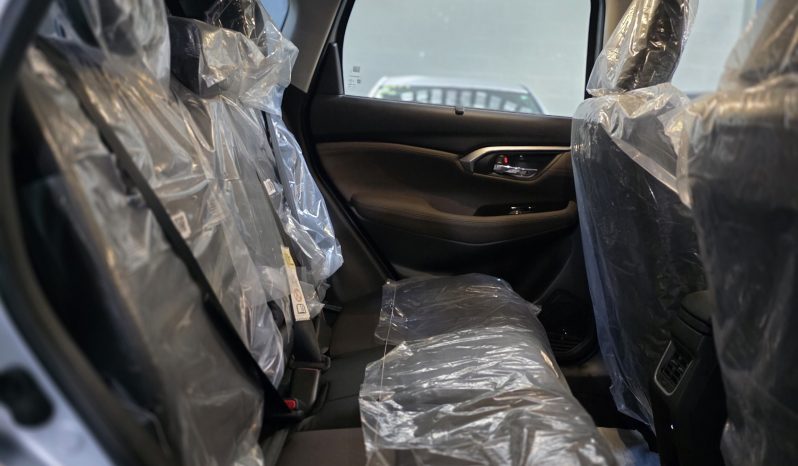 Toyota Hyryder V Full Hybrid Silver 2025 Brand New full