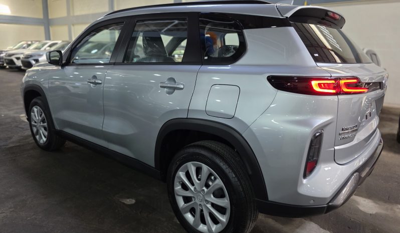 Toyota Hyryder S Silver 2025 Brand New full