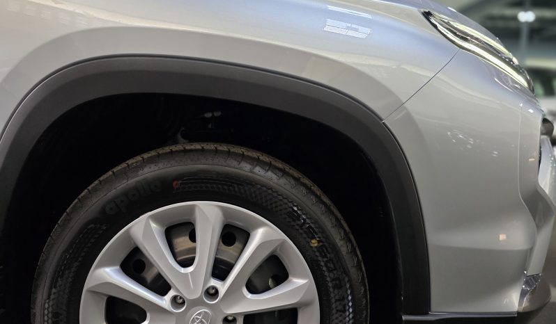 Toyota Hyryder S Silver 2025 Brand New full