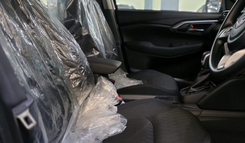Toyota Hyryder S Silver 2025 Brand New full