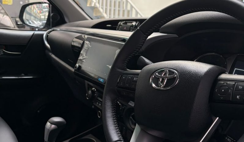 Toyota Hilux 4×4 Grey 2025 Brand New full