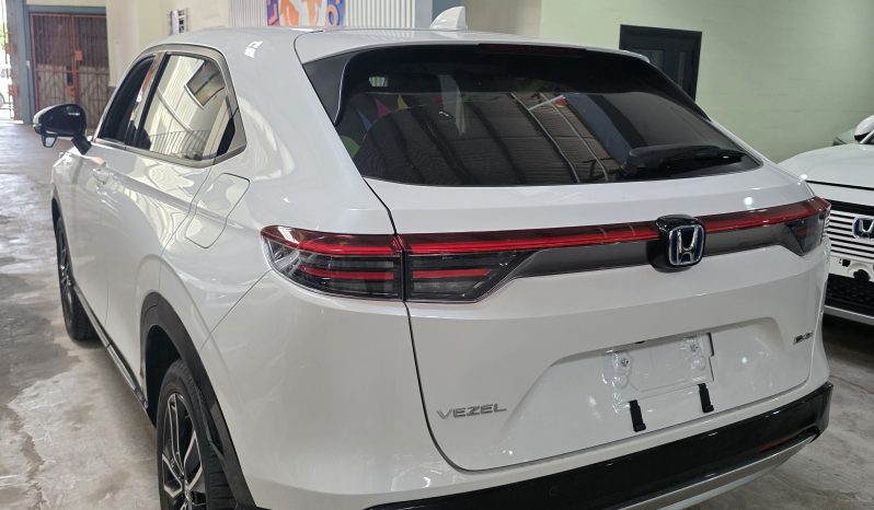 Honda Vezel Z White 2025 Brand New full