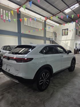 Honda Vezel Z White 2025 Brand New