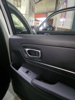 Honda Vezel Z White 2025 Brand New full