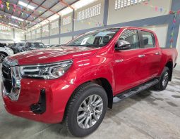 Toyota Hilux Red 2026 full