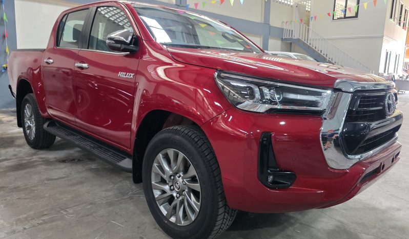 Toyota Hilux Red 2026 full