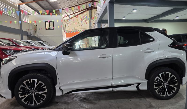 Yaris Cross White 2026 (With Body Kit) full