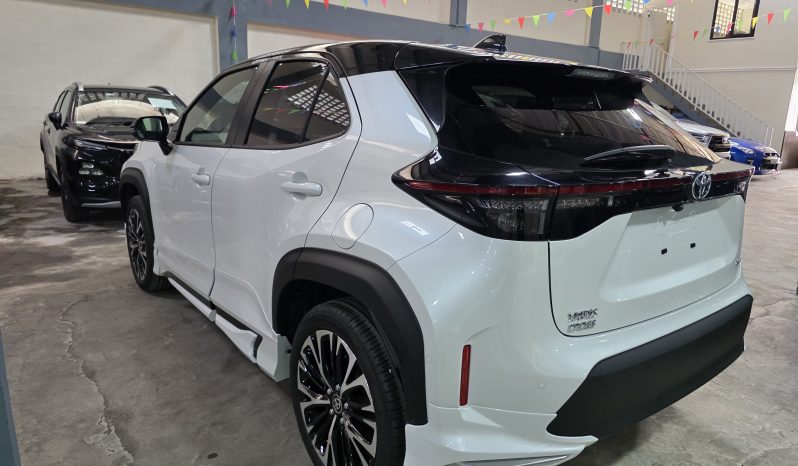 Yaris Cross White 2026 (With Body Kit) full