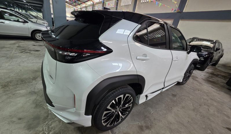 Yaris Cross White 2026 (With Body Kit) full