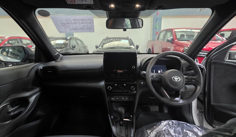 Yaris Cross White 2026 (With Body Kit) full