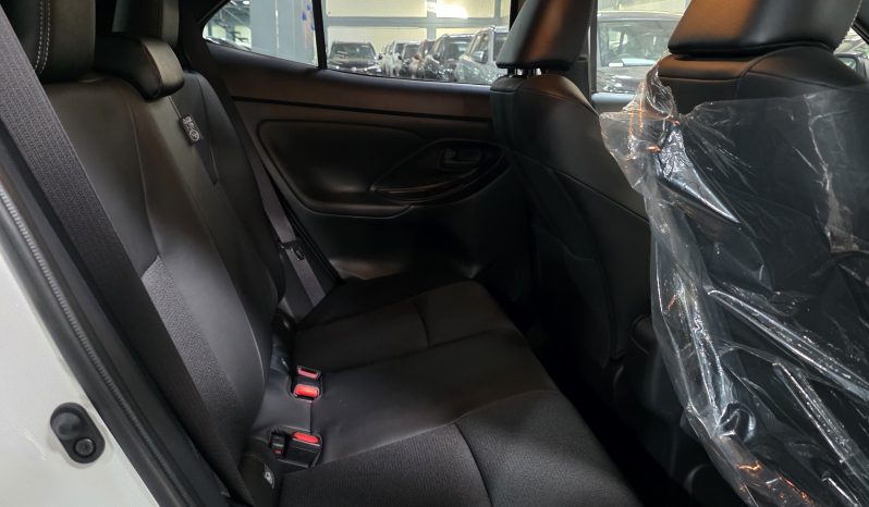 Yaris Cross White 2026 (With Body Kit) full