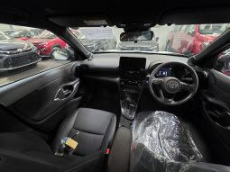 Yaris Cross White 2026 (With Body Kit) full